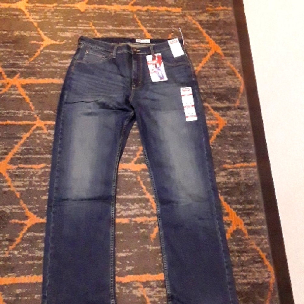 36x32 Wrangler Relaxed Boot